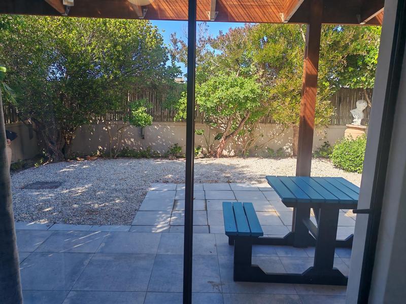 To Let 1 Bedroom Property for Rent in Vermont Western Cape